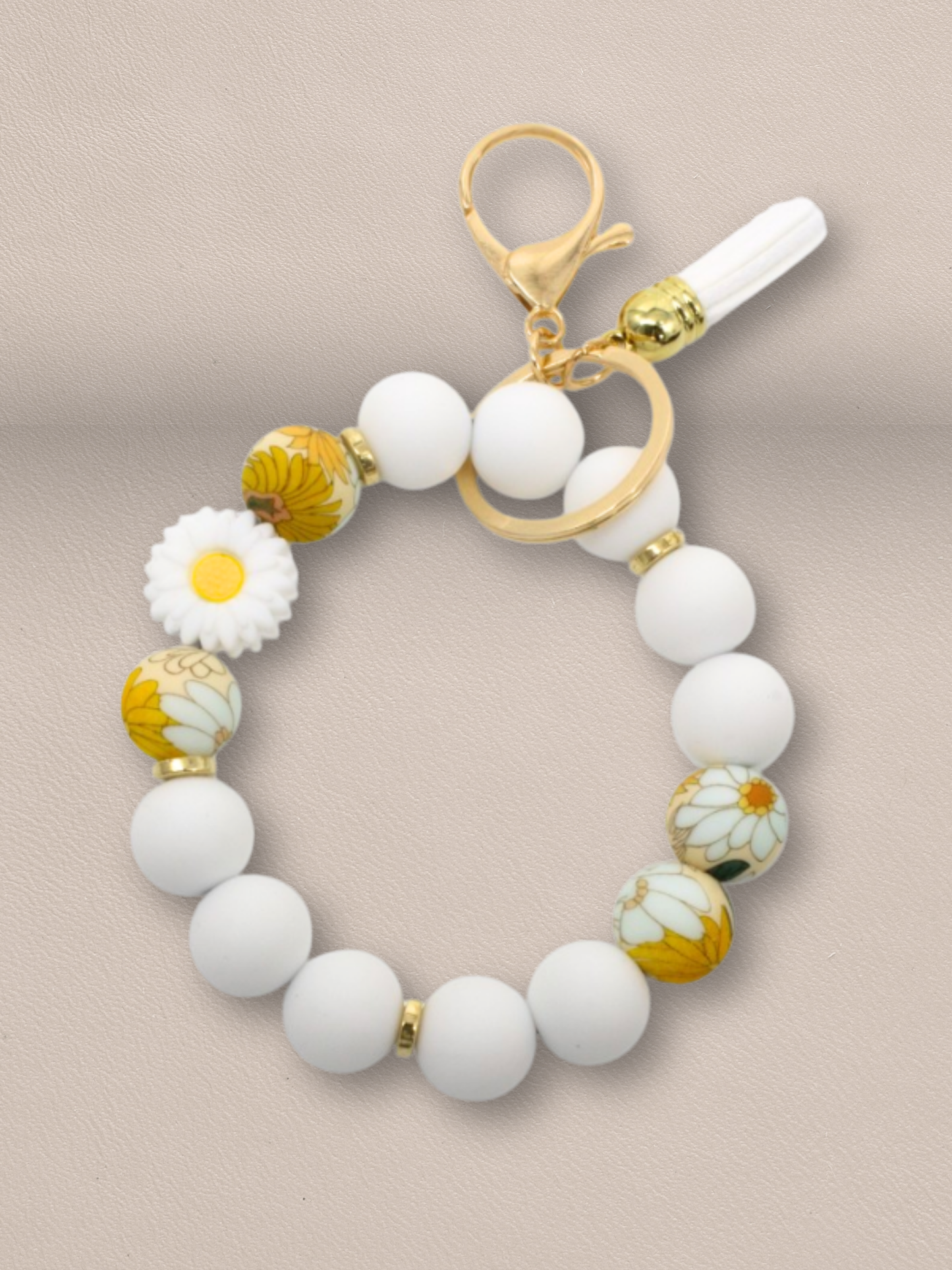 Beaded Daisy Flower Bracelet Keychain