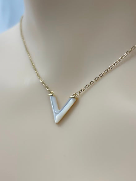 V-Shaped Mother of Pearl Pendant Necklace - 0.5"x0.5" Gold Chain, High-Quality Fashion Jewelry